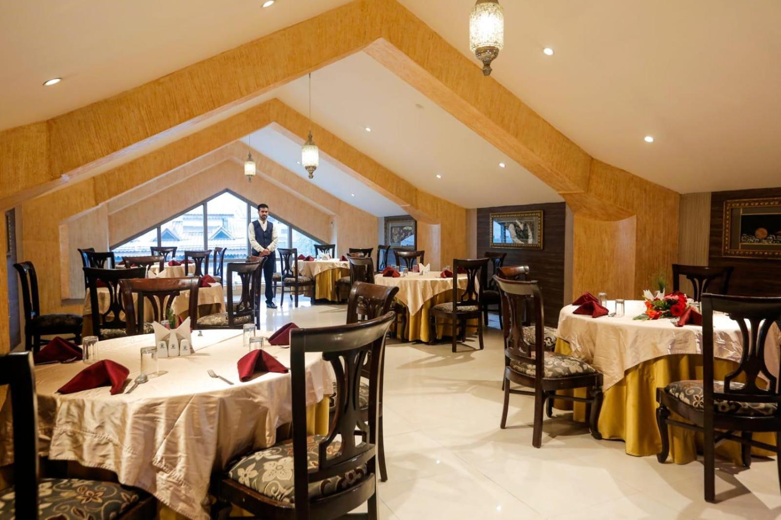 Hotel The Residency Srinagar Экстерьер фото