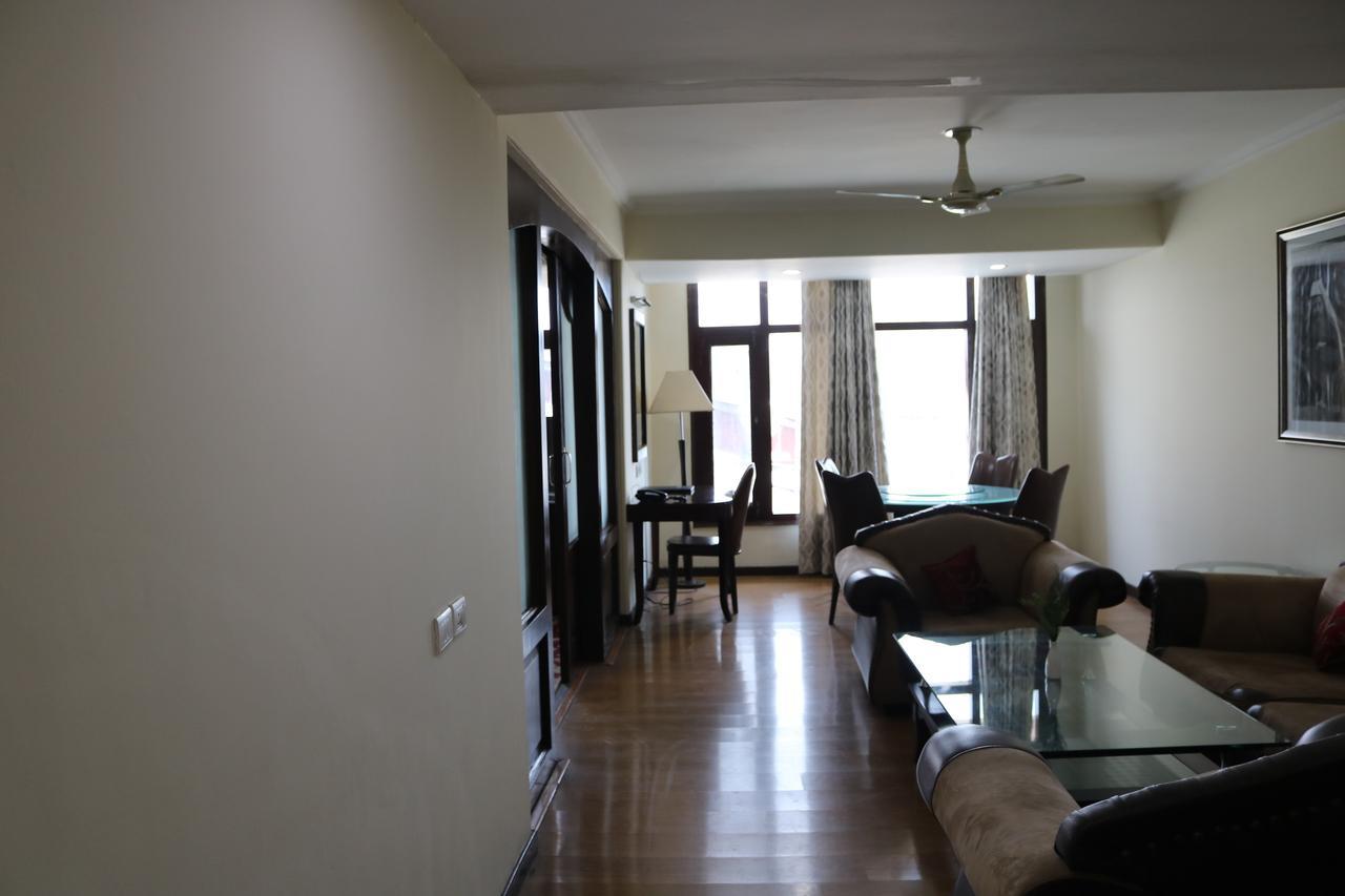 Hotel The Residency Srinagar Экстерьер фото
